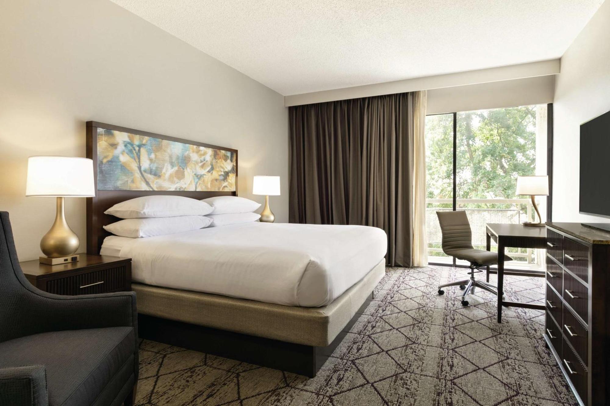 Doubletree By Hilton Atlanta Northeast/Northlake Tucker Exterior photo